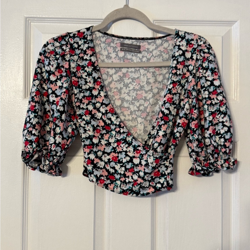 Urban Outfitters Black Floral Wrap Crop Top with Puff Sleeves
